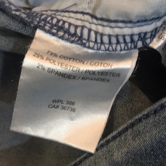 “HAGGAR” Petite Ladies Denim Jeans. - Picture 14 of 14